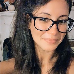 Meet your Posher, Camille